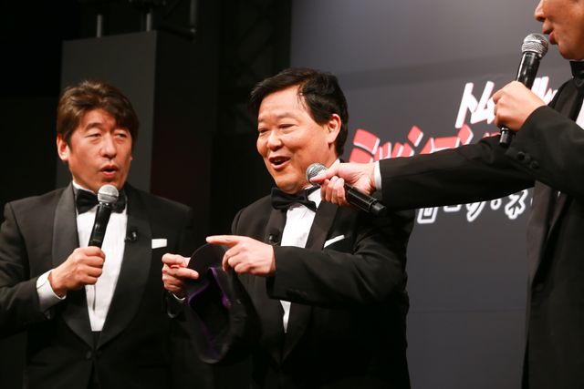 ダチョウ倶楽部、美人ボクサーの生脚にムッシュムラムラ！フォトギャラリー（21枚目）