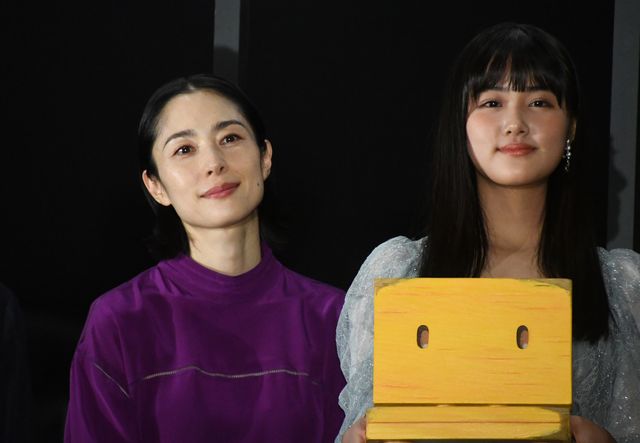 “実写版・草太”松村北斗も登壇！キャスト集結『すずめの戸締まり』初日舞台あいさつ（24枚目）