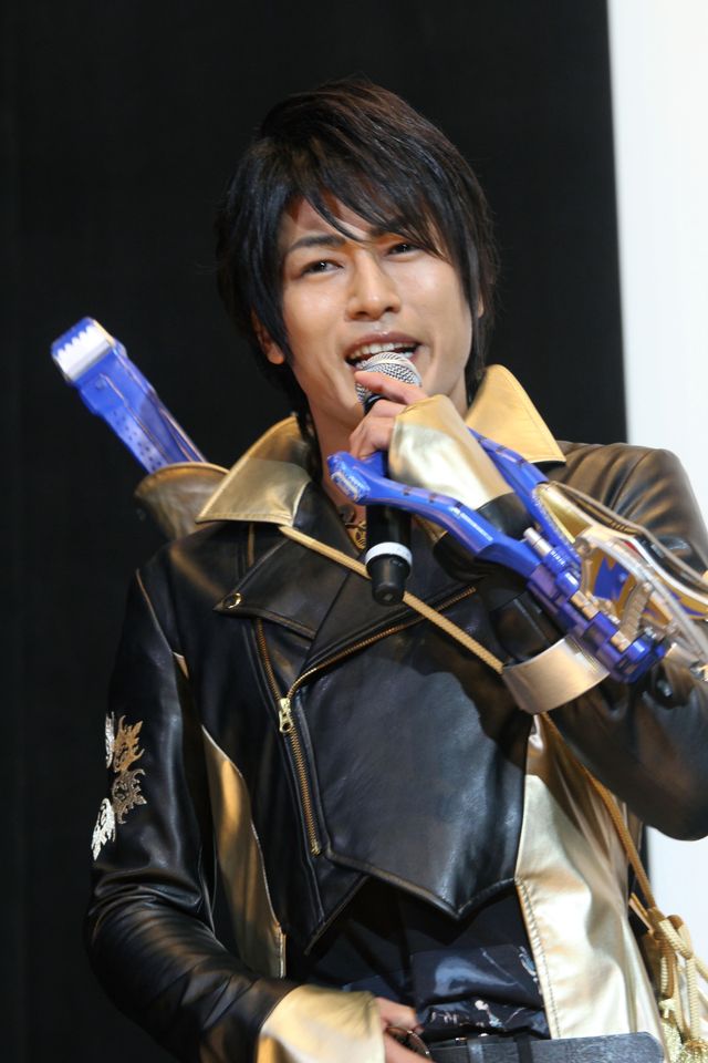 『獣電戦隊キョウリュウジャーVSゴーバスターズ 恐竜大決戦!さらば永遠の友よ』初日舞台あいさつフォトギャラリー（3枚目）