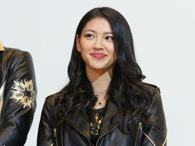 『獣電戦隊キョウリュウジャーVSゴーバスターズ 恐竜大決戦!さらば永遠の友よ』初日舞台あいさつフォトギャラリー（14枚目）