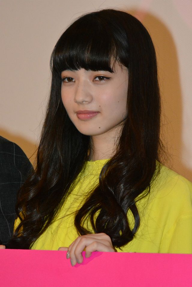 「クズ映画」との批判に…笑顔？映画『渇き。』の公開記念舞台あいさつフォトギャラリー（6枚目）