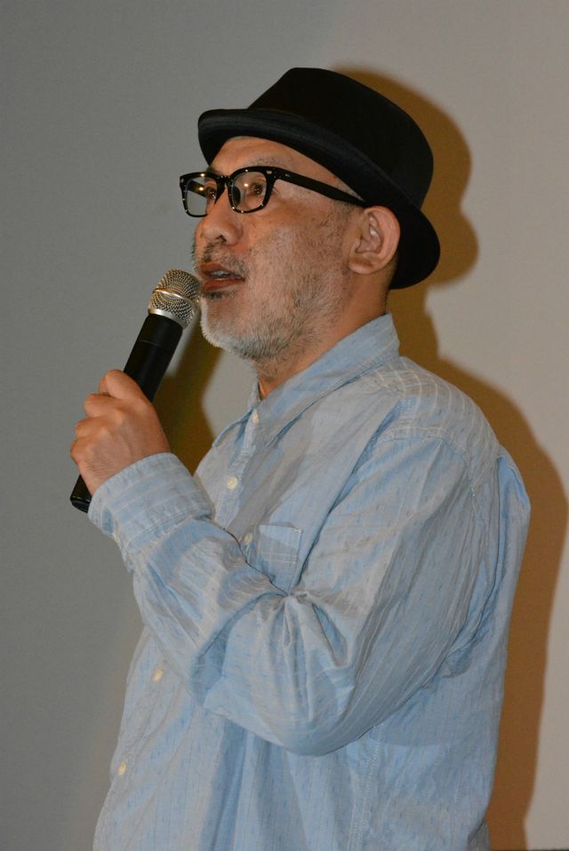 「クズ映画」との批判に…笑顔？映画『渇き。』の公開記念舞台あいさつフォトギャラリー（15枚目）