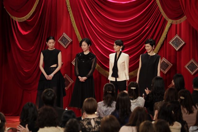 美の競演！長澤まさみら女優たちの華やかなドレス姿（6枚目）