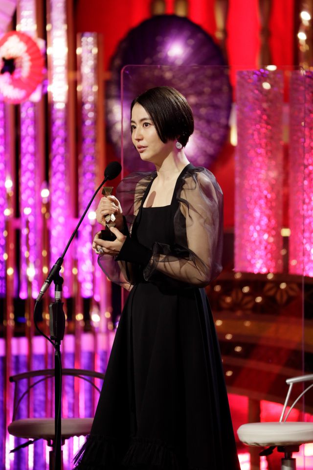 美の競演！長澤まさみら女優たちの華やかなドレス姿（20枚目）