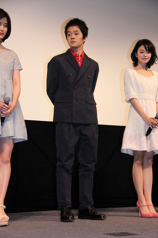 橋本愛、満面の笑み！映画『大人ドロップ』完成披露試写会（2枚目）