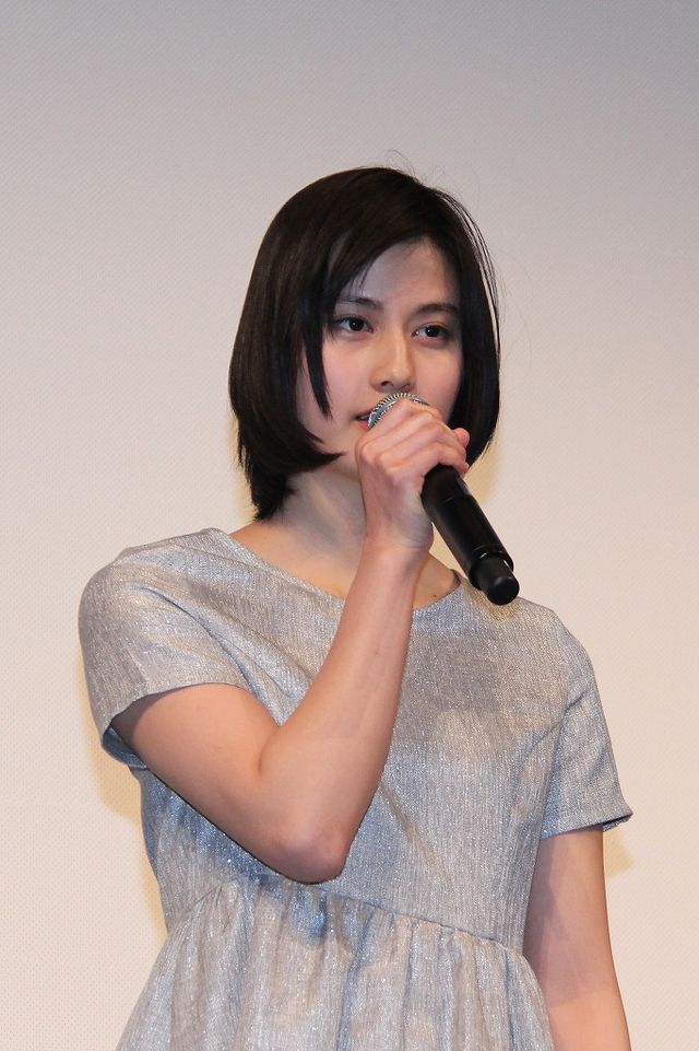 橋本愛、満面の笑み！映画『大人ドロップ』完成披露試写会（6枚目）