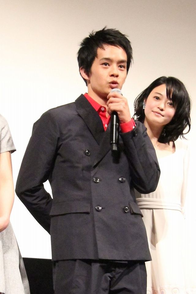 橋本愛、満面の笑み！映画『大人ドロップ』完成披露試写会（23枚目）