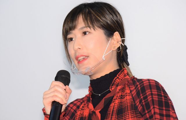 盛大な拍手に包まれた『エッシャー通りの赤いポスト』初日舞台あいさつ（7枚目）