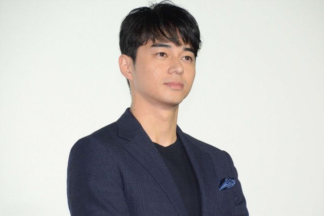 野村周平、成田凌、東出昌大らイケメンが登壇！映画『ビブリア古書堂の事件手帖』初日舞台あいさつ（4枚目）