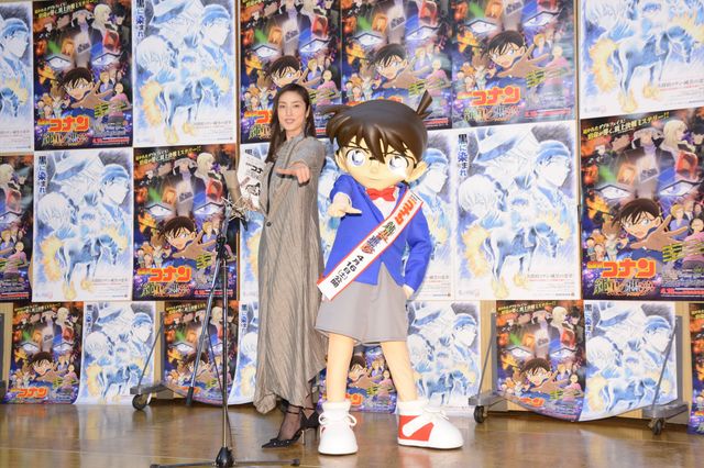 スタイル抜群の天海祐希がアフレコに挑戦！（12枚目）