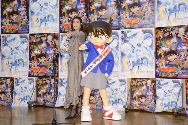 スタイル抜群の天海祐希がアフレコに挑戦！（13枚目）