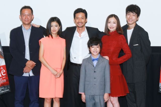 竹野内豊の“偽装家族”が集結！『at Home アットホーム』初日舞台あいさつフォトギャラリー：フォトギャラリー