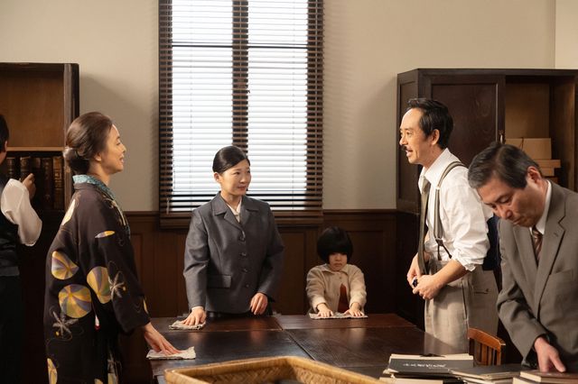 ほっこりする同期3ショット…「虎に翼」第55回の場面写真（2枚目）