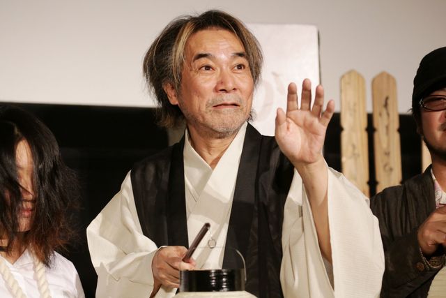 稲川怪談が撮影現場で展開！フォトギャラリー（6枚目）