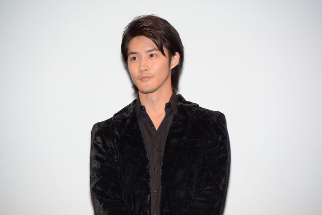 照れまくり！岡田将生が染谷将太に壁ドン！『ストレイヤーズ・クロニクル』ジャパンプレミアフォトギャラリー（4枚目）