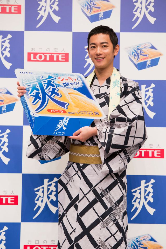 佐藤健が短髪＆浴衣姿で登場！「爽」新CM発表会フォトギャラリー（3枚目）