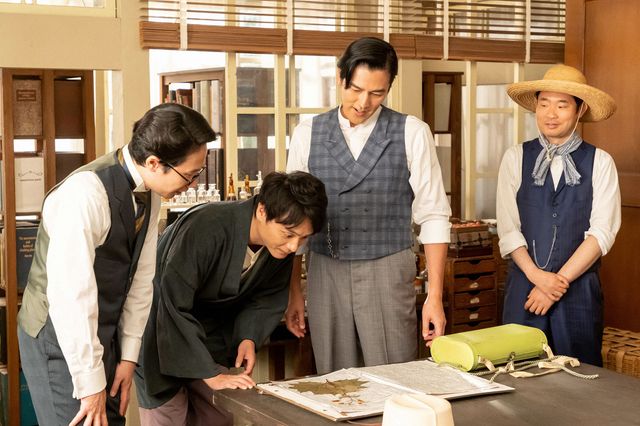 同じ花が…「らんまん」第99回の場面写真（5枚目）