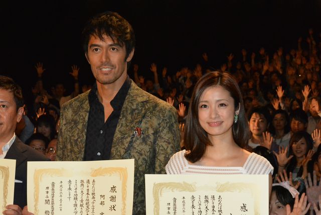 阿部寛、『テルマエ・ロマエII』がパートI超えの好スタートに満面の笑顔！　上戸は「天狗な気分」　画像ギャラリー（8枚目）