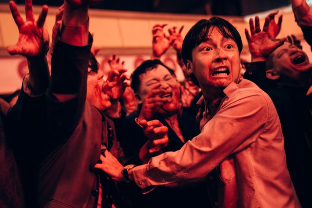 血みどろ…『ゾンビ・プレジデント』場面写真：フォトギャラリー