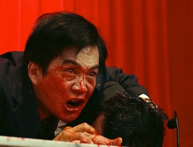 血みどろ…『ゾンビ・プレジデント』場面写真（4枚目）