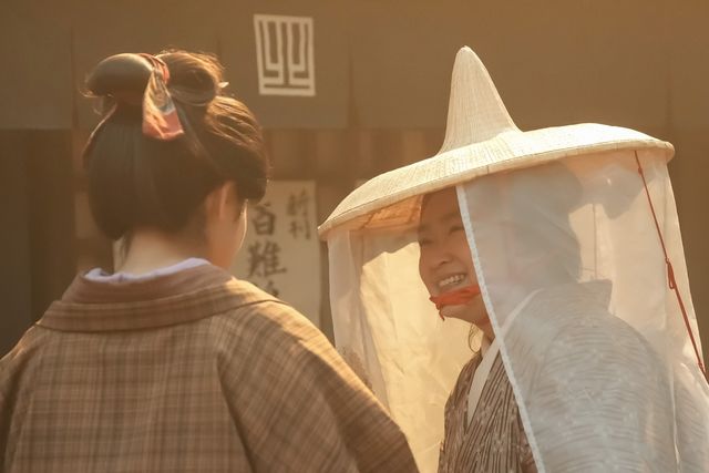 なみ（さとうほなみ）の身請け話は…朝ドラ「ばけばけ」第79回の場面写真（3枚目）