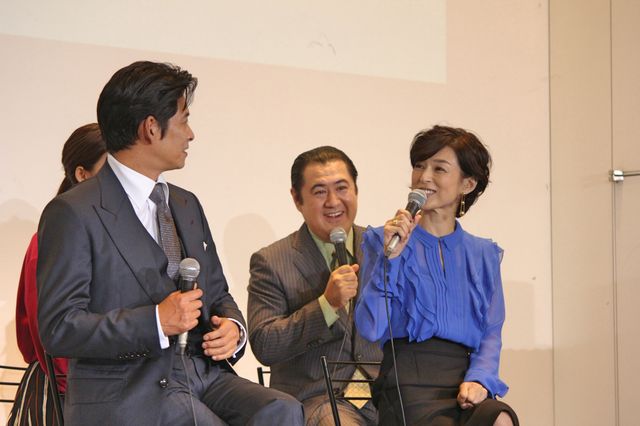 織田裕二、中島裕翔ら月9ドラマ「SUITS/スーツ」記者会見（7枚目）