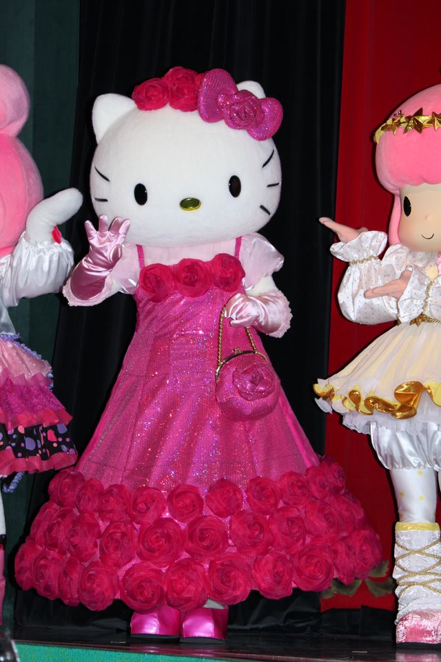 芹那も美脚を披露！千紗フォトギャラリー（8枚目）