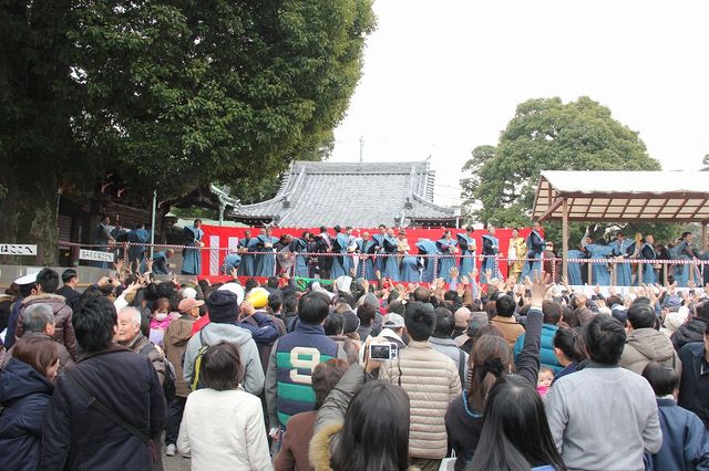 ロボコップが柴又帝釈天で豆をまく！フォトギャラリー（19枚目）